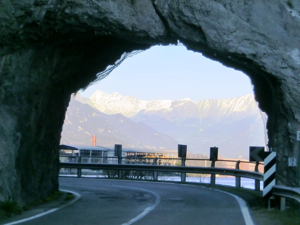 Castro IV Tunnel southern portal 