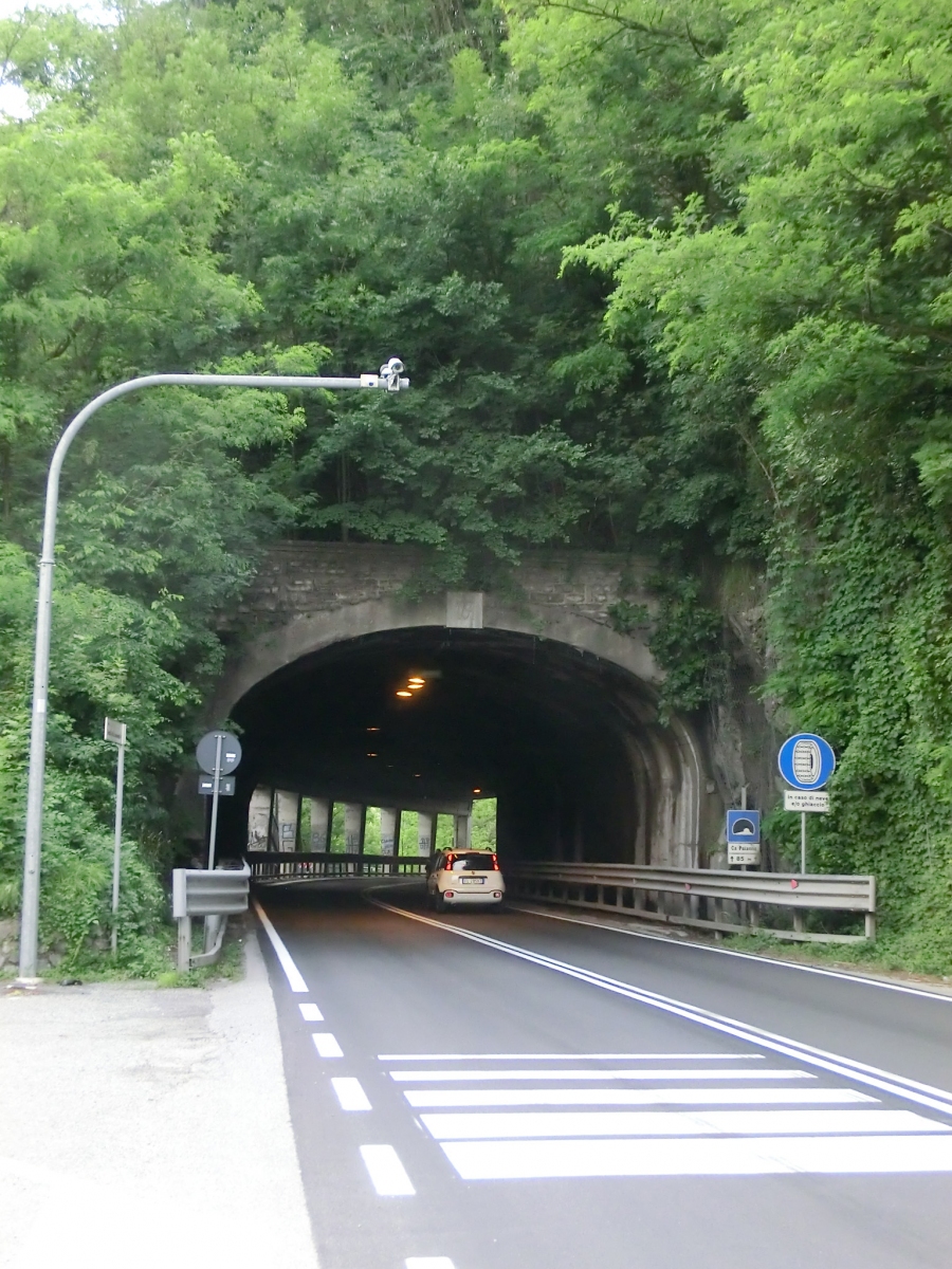 Cà Paianna Tunnel eastern portal 