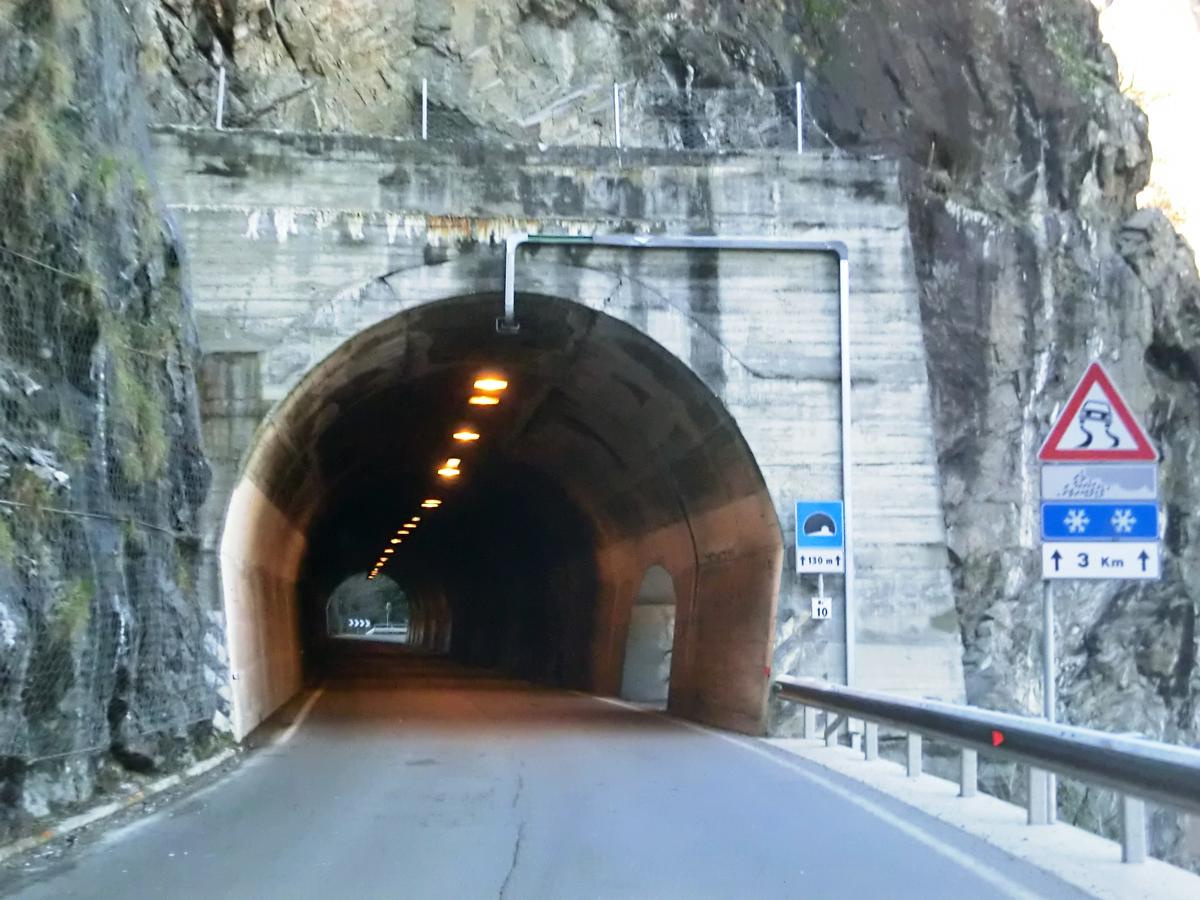 Sarentino 10 Tunnel southern portal 