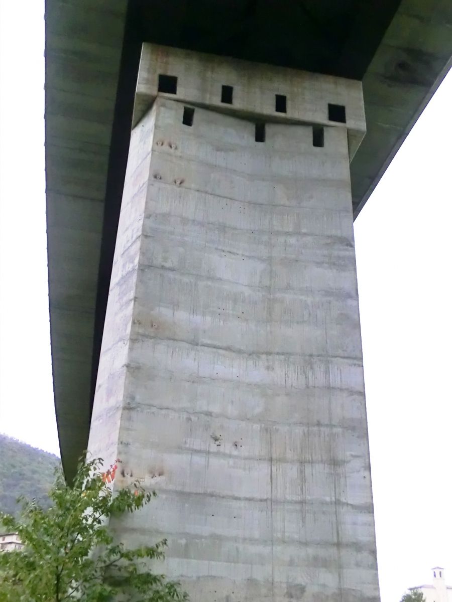 Talbrücke Calchere 