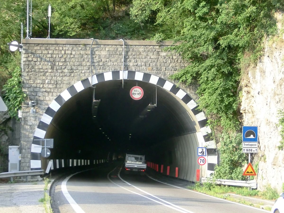 Trentapassi Tunnel southern portal 