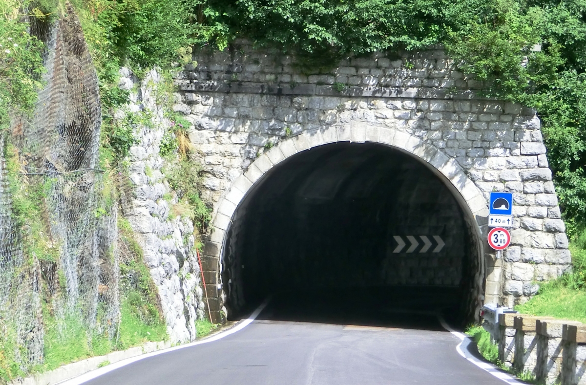 Tunnel de Monte Croce VIII 