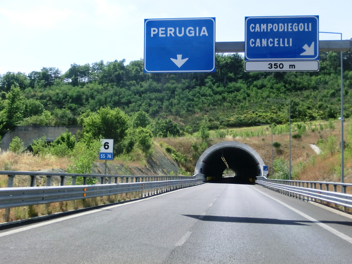 Cancelli Tunnel eastern portal 