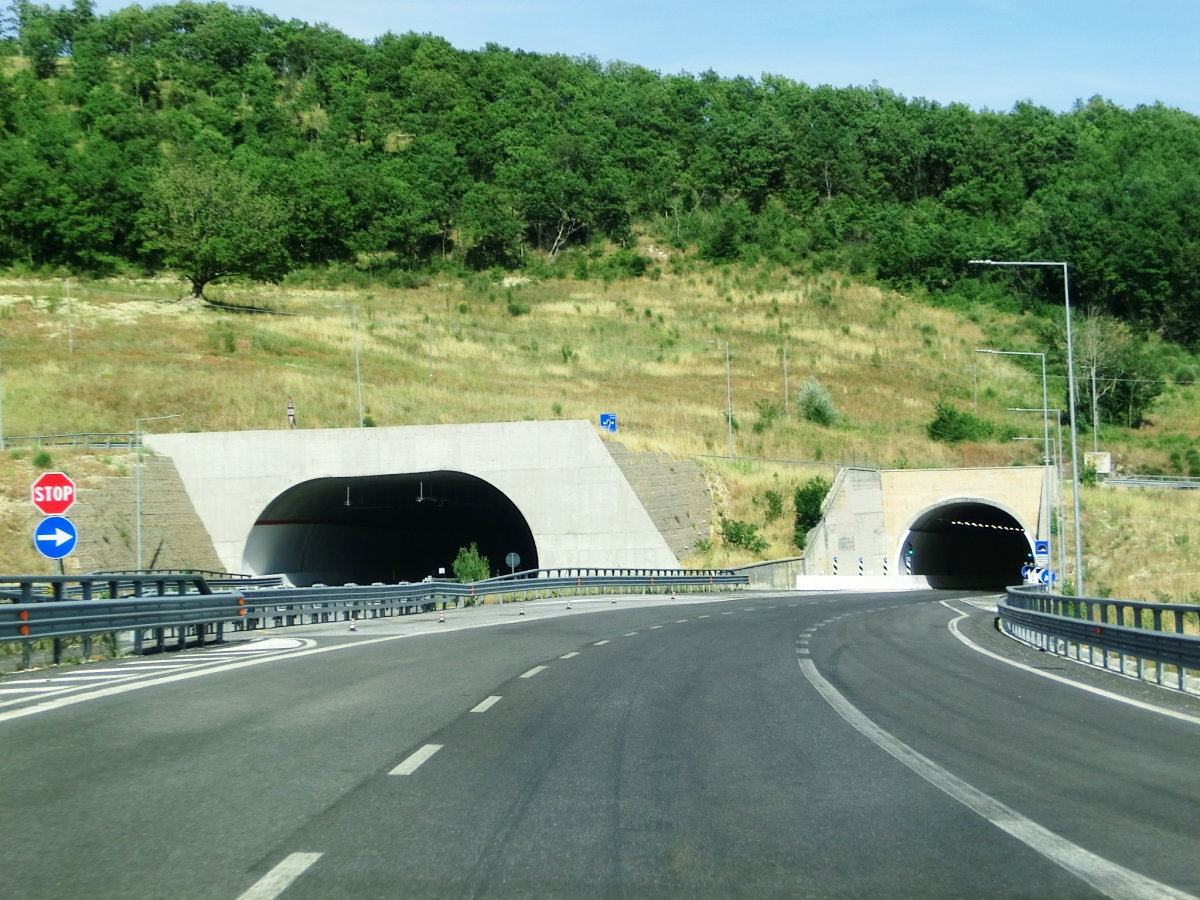 Cancelli Tunnel western portals 
