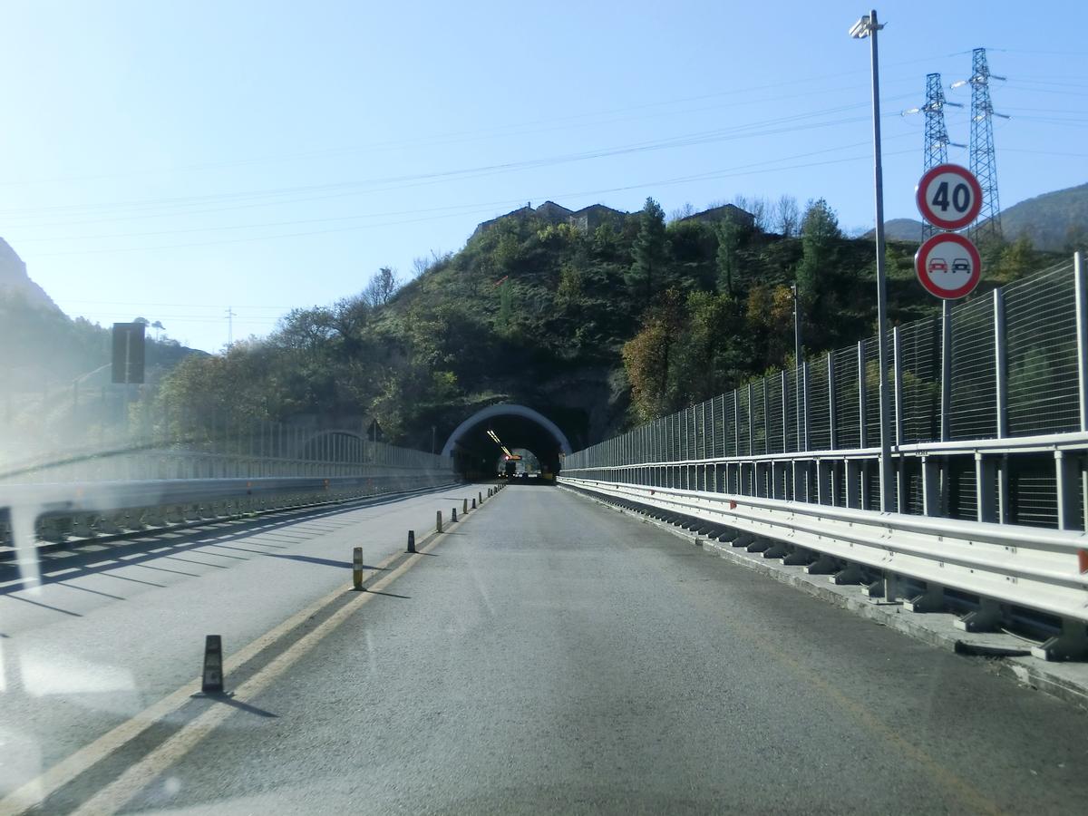 Gattuccio Sud Viaduct and Gattuccio Sud Tunnel northern portal 