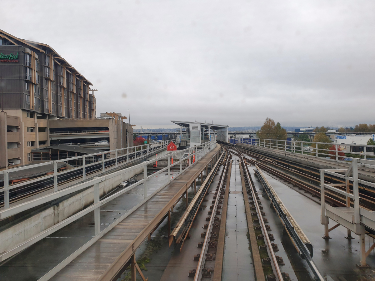 Bridgeport SkyTrain Station 