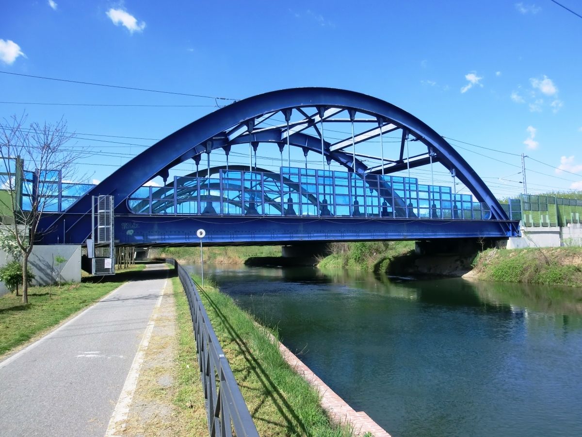 Naviglio Grande Railway Bridge 