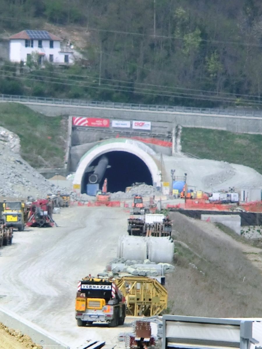 Tunnel de Serravalle 