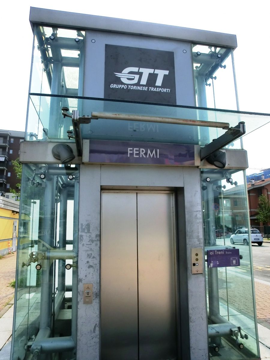 Fermi Metro Station lift 