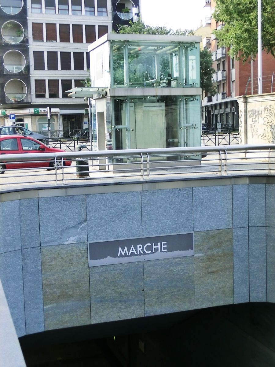 Metrobahnhof Marche 