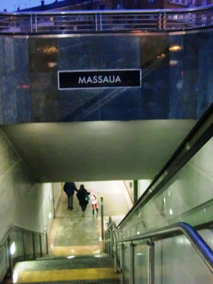 Massaua Metro station, access 
