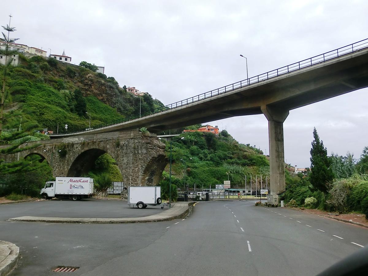 Primero de Julho Bridge and old Faial Bridge 