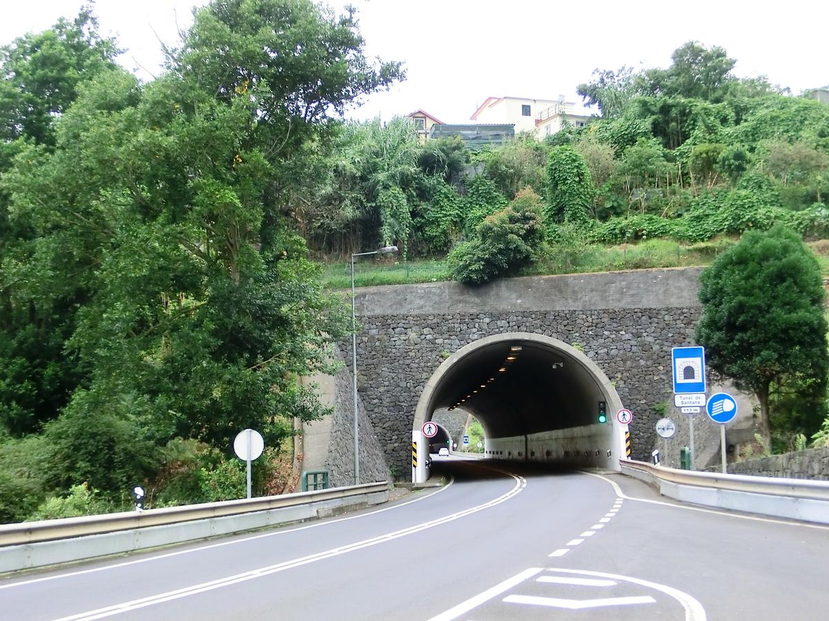 Santana Tunnel western portal. in the back, Rocha do Navio Tunnel western portal 