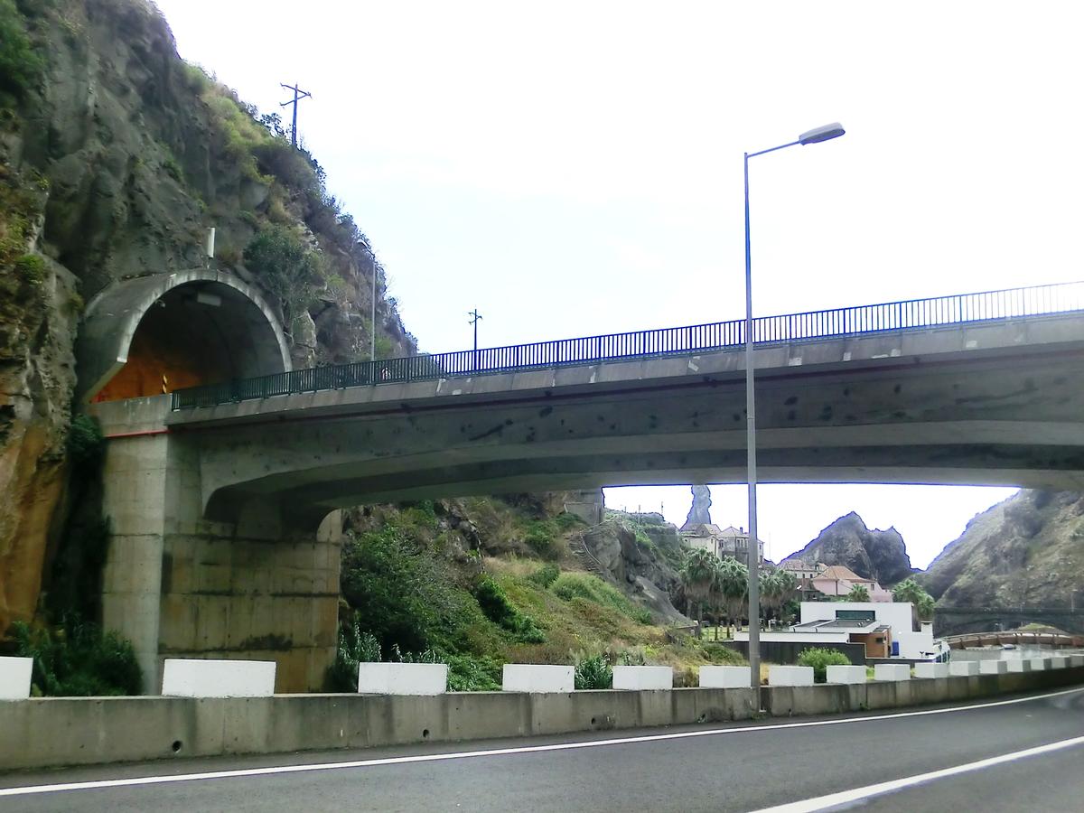 Ribeira Janela Viaduct and Ribeira Janela Tunnel southern portal 