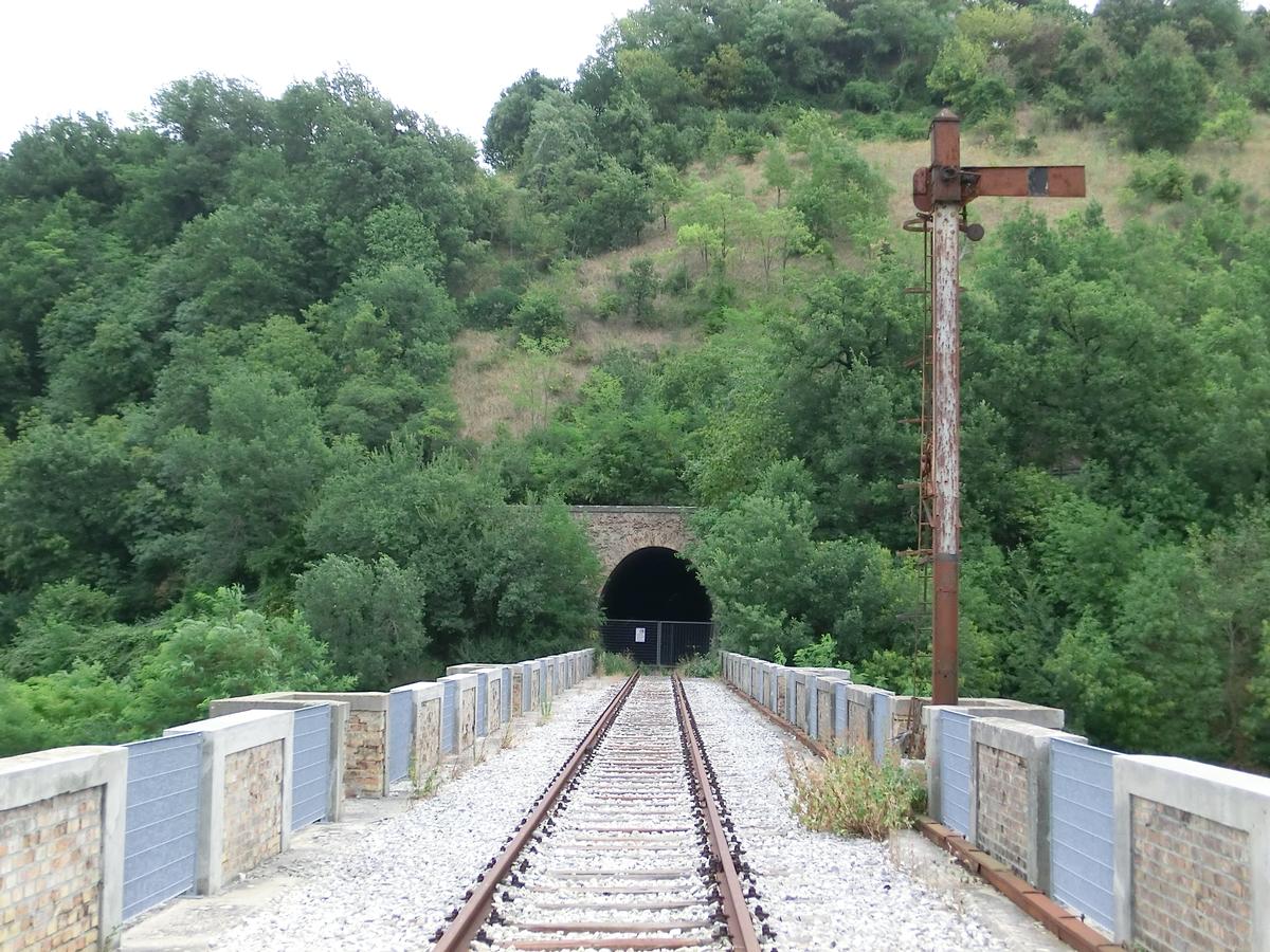 Cà Corona Tunnel northern portal from Urbino 1 Viaduct 
