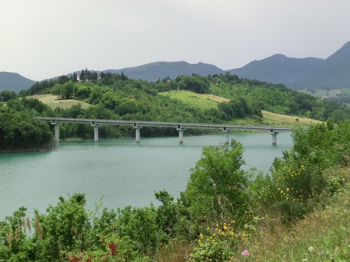 Castreccioni Viaduct 