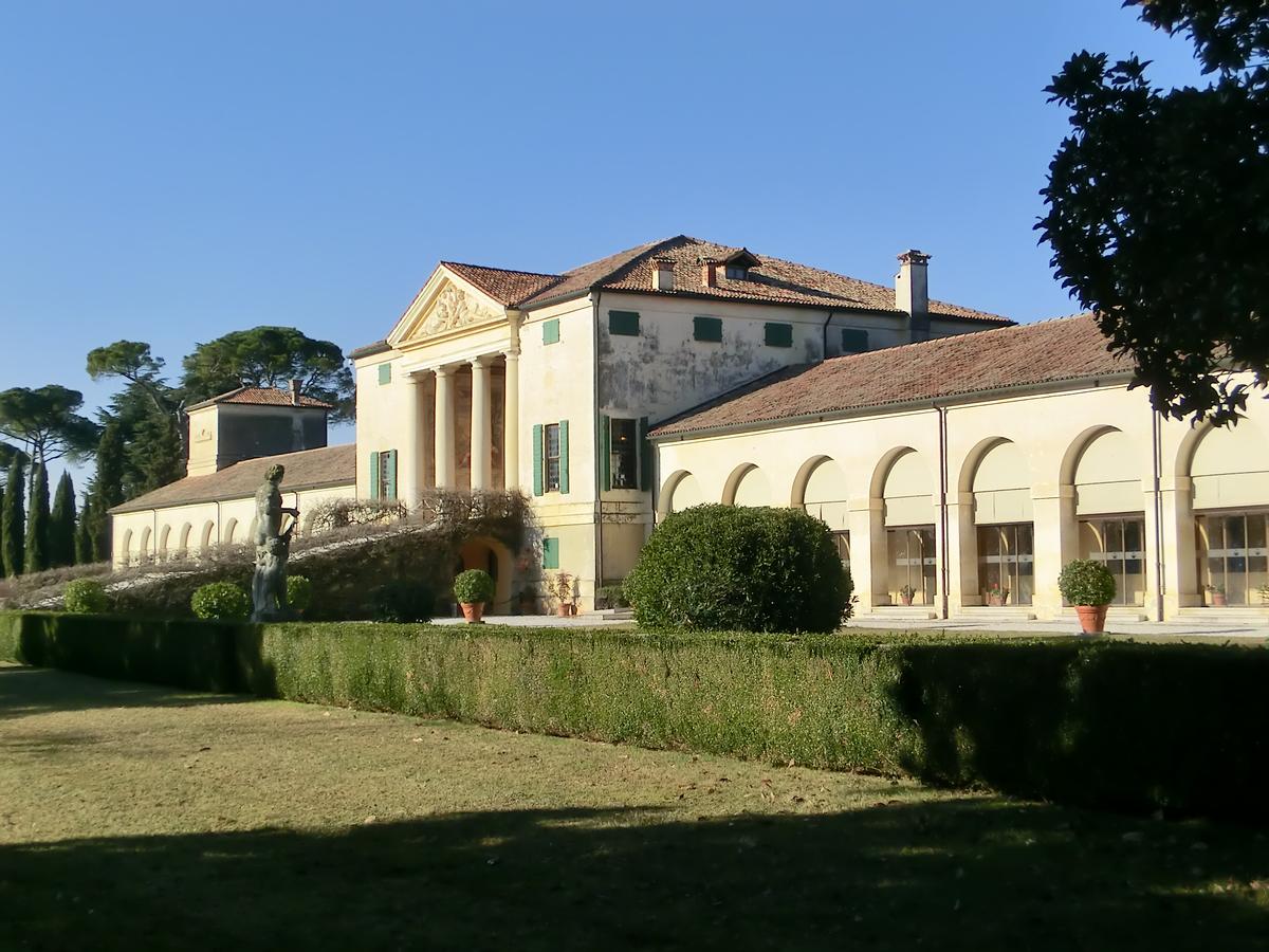 Villa Emo 
