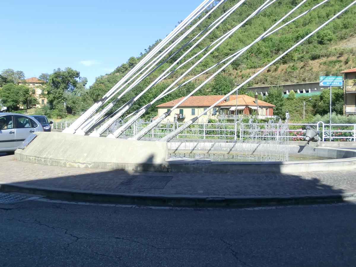 Pont haubané de Villanova d'Albenga 