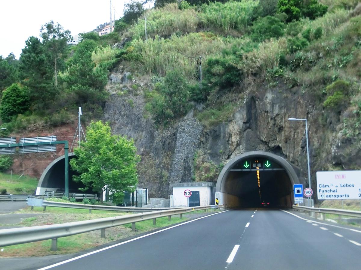 Cabo Girão Tunnel western portals 