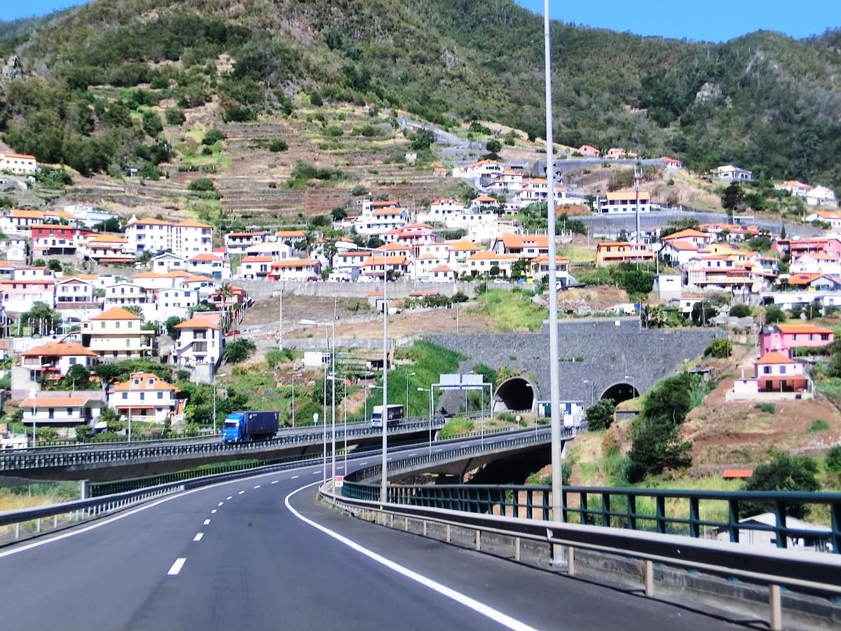 Machico Viaduct and Double Caniçal Tunnel western portals 