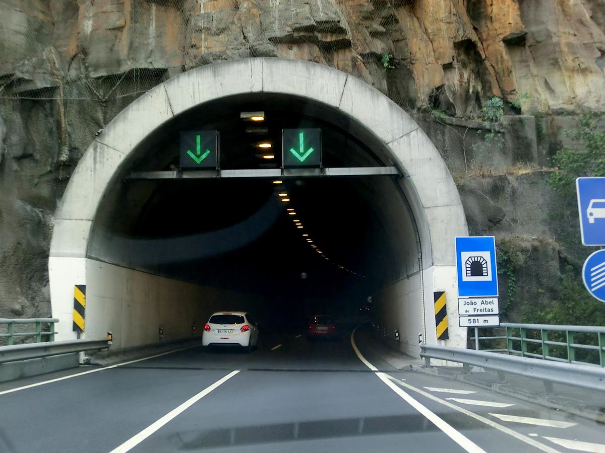 João Abel de Freitas Tunnel eastern portal 