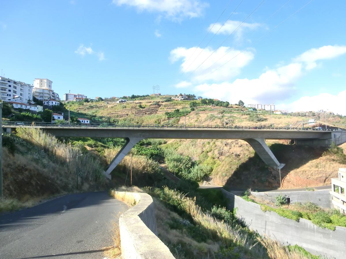 Autobahnbrücke Reis Magos 