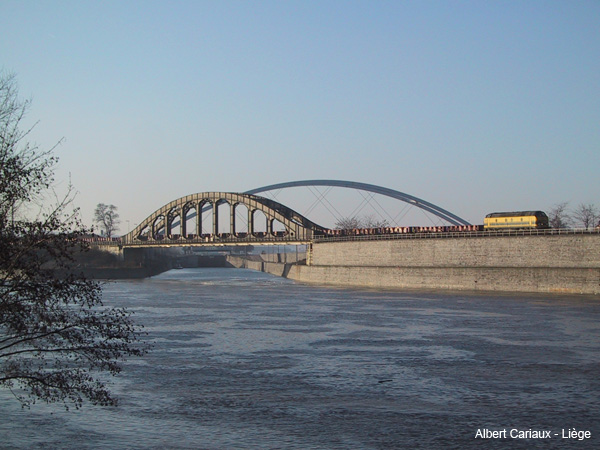 Railroad bridge to Monsin Island at Liège 