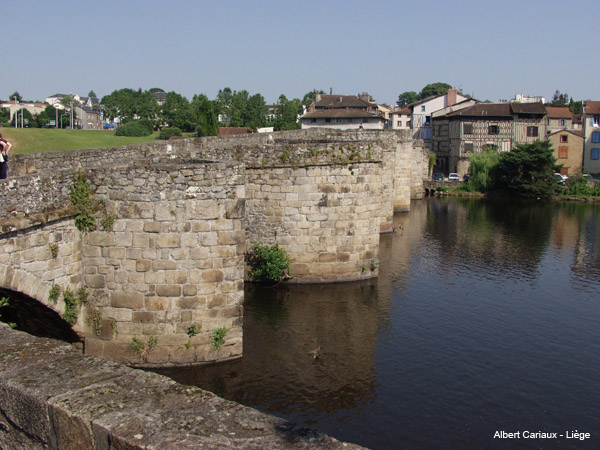 Saint-Martial Bridge (Limoges, 1215) 