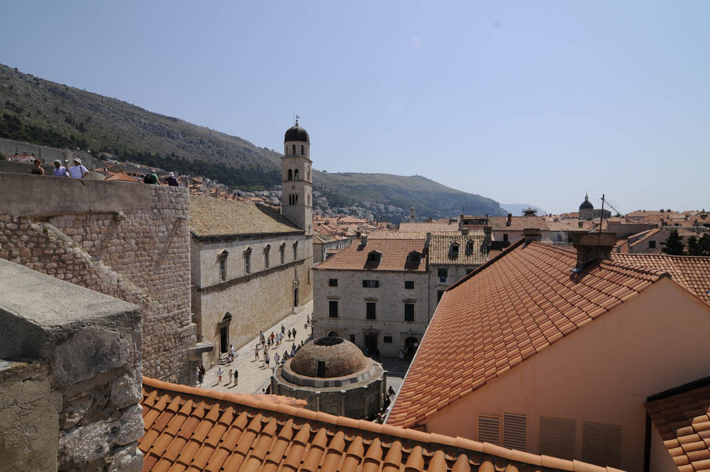 Franziskanerkloster von der Stadmauer aus gesehen 