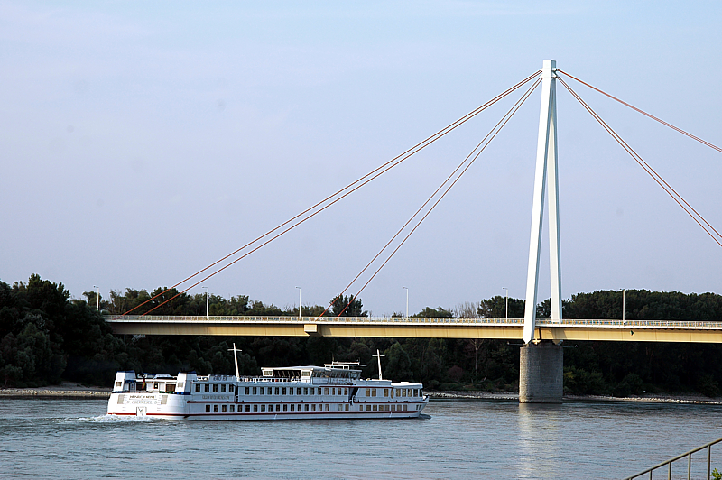 Donaubrücke Hainburg 