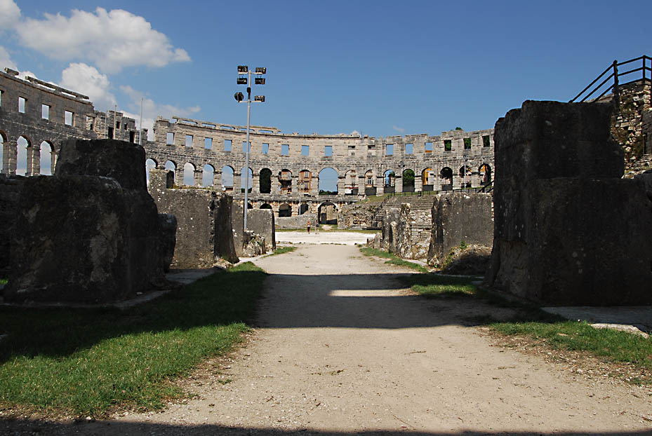 Pula Amphitheater 
