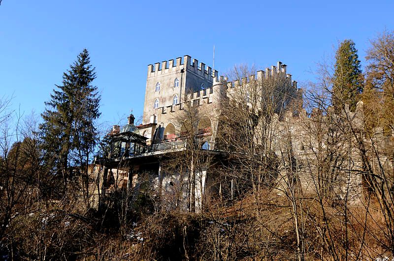 Itter Castle 