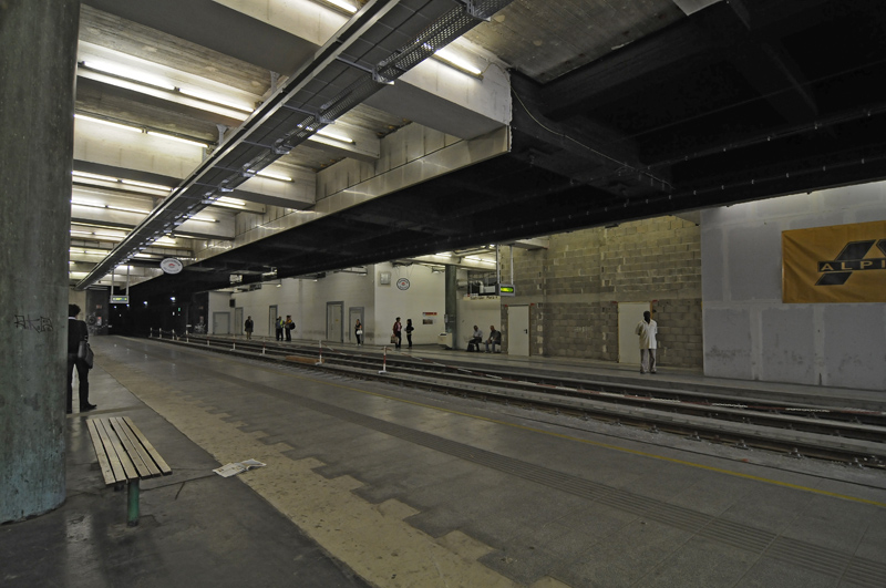 Unterpflasterstraßenbahn Station Südtirolerplatz während der Umbauarbeiten 