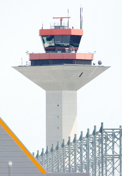 Frankfurt International Airport - Control tower 