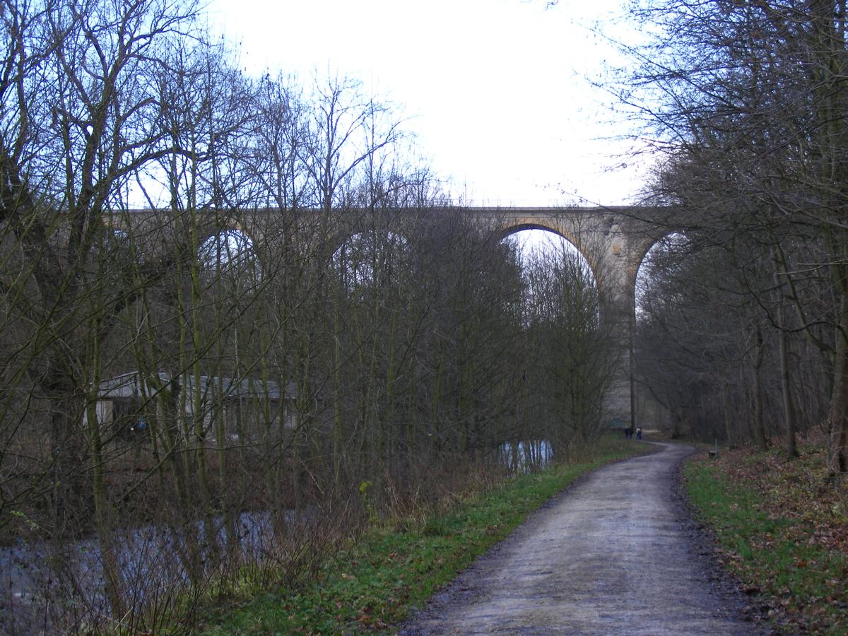 Spans the Ilm River carrying the Saale-Holzland Jena-Weimar Route. Railroad still in use 