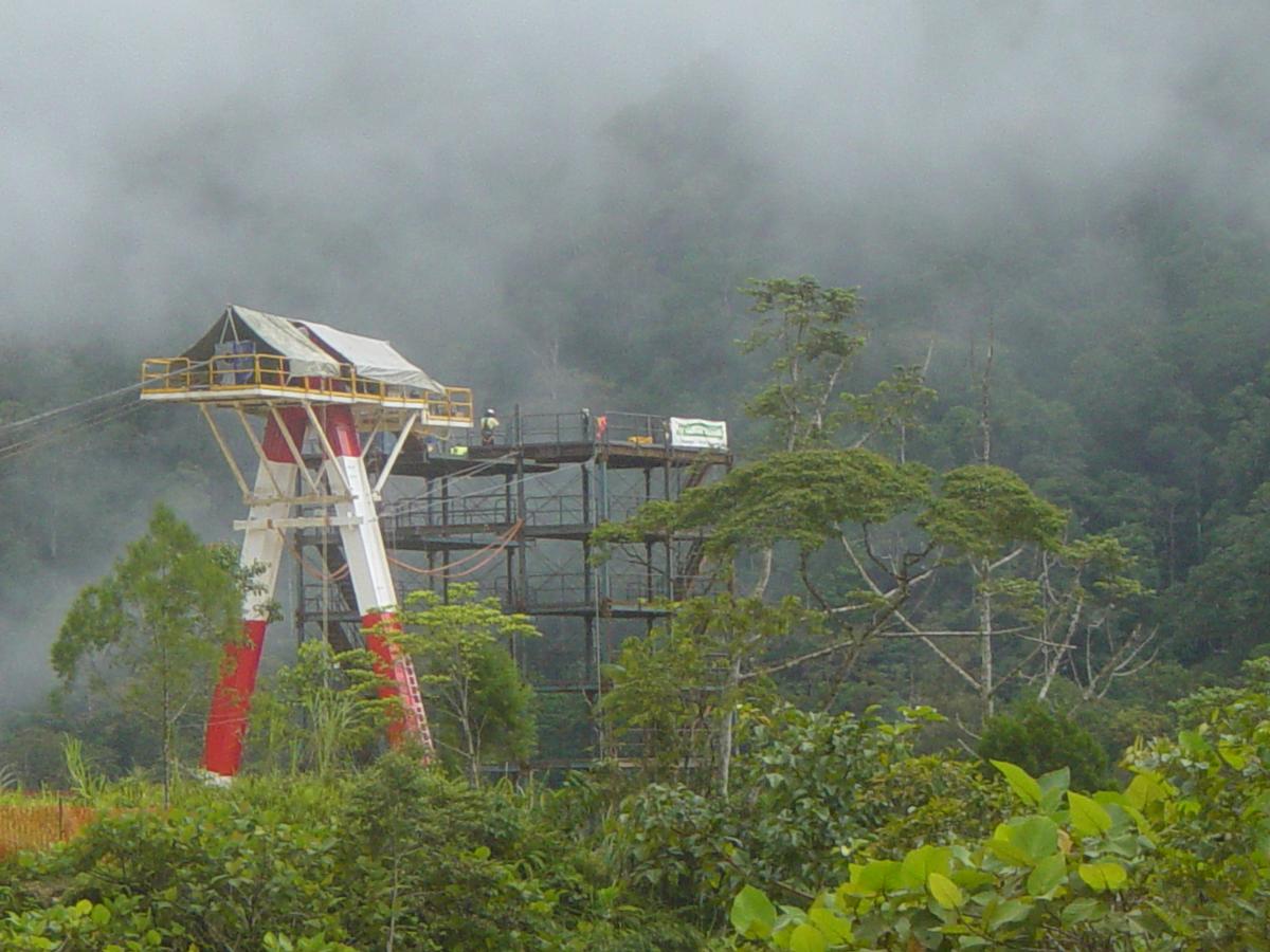 Hegigiotal-Pipelinebrücke, Papua-Neuguniea 
