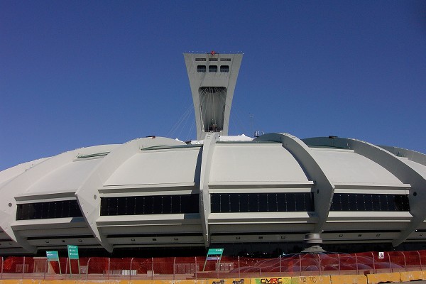Tour et stade olympique de Montréal 