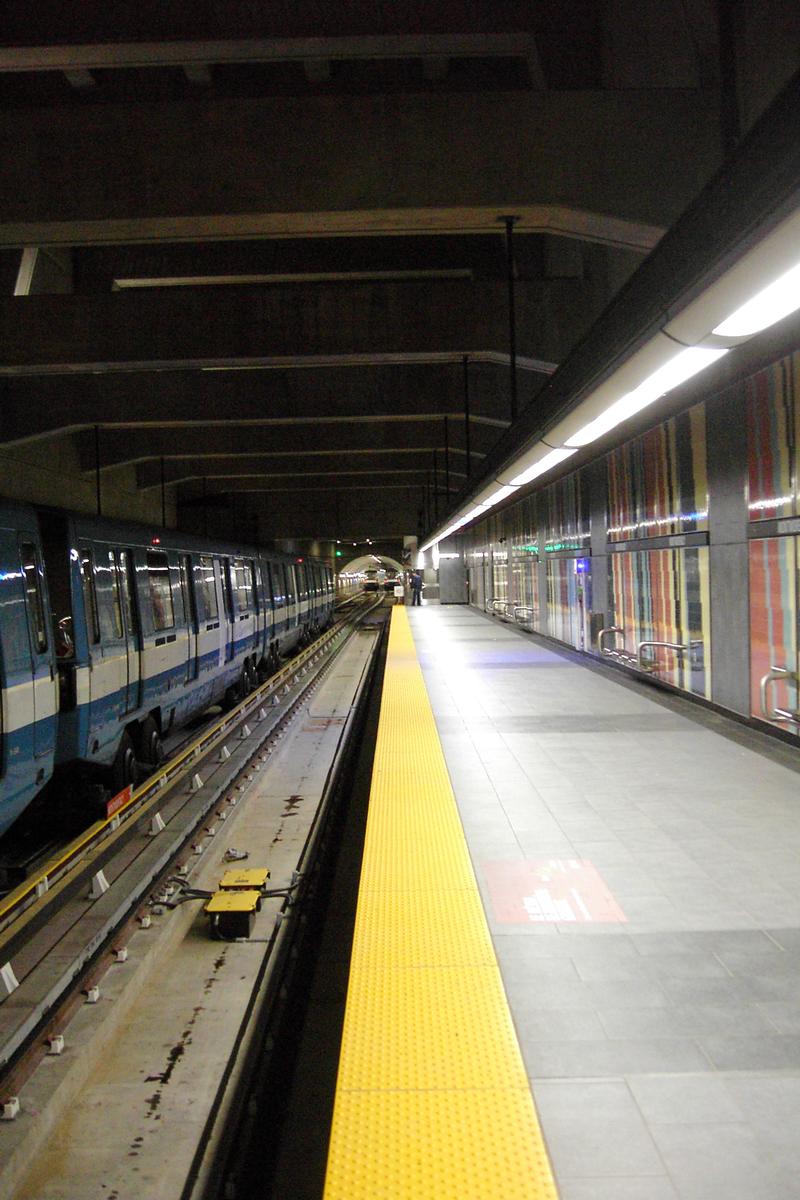Montreal Metro - Orange Line - Montmorency station 
