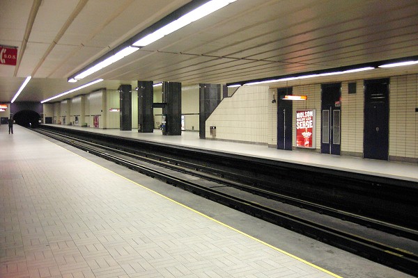 Montreal Metro - Orange Line - Sherbrooke station 