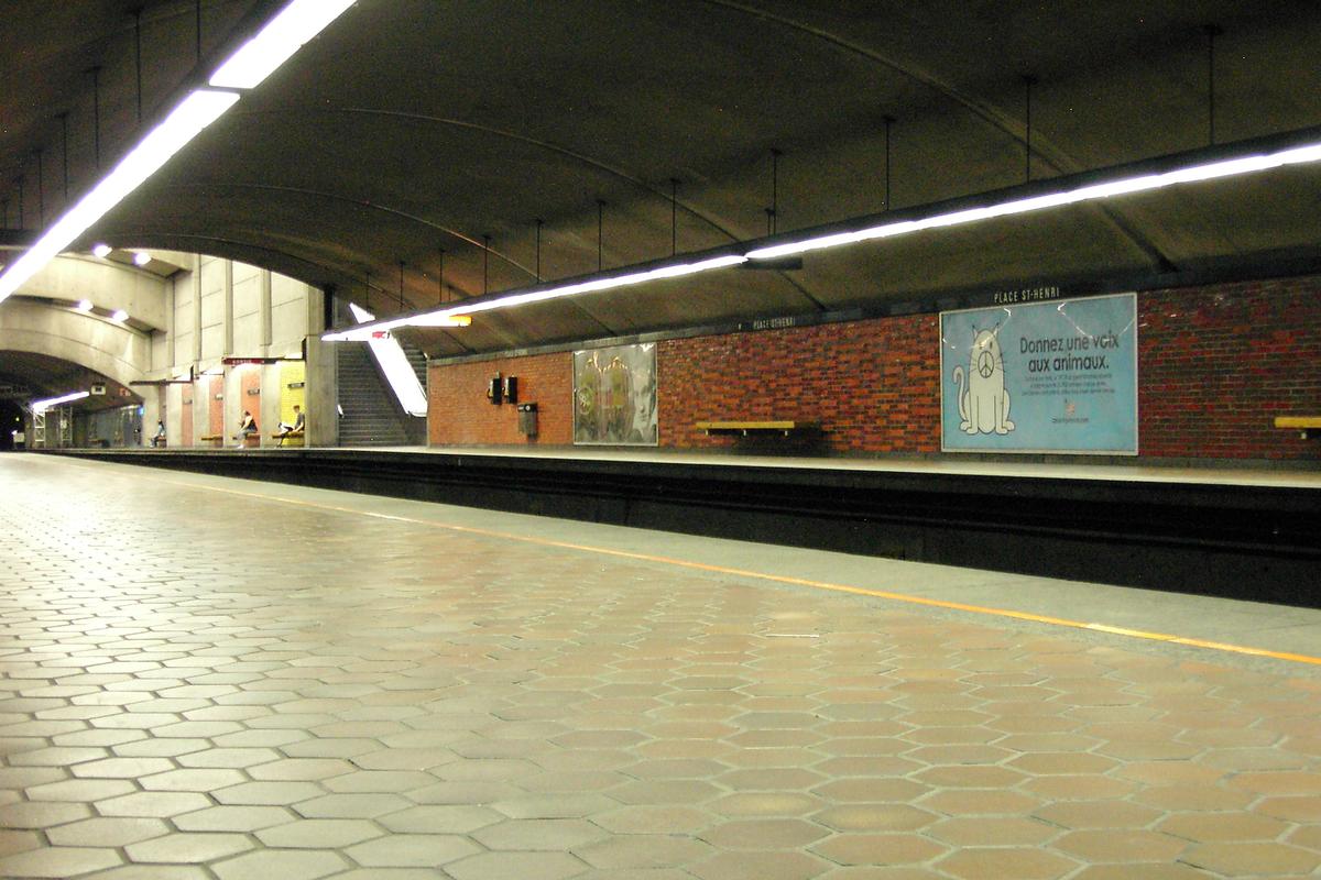 Métro von Montreal - Orange Linie - Bahnhof Place-Saint-Henri 