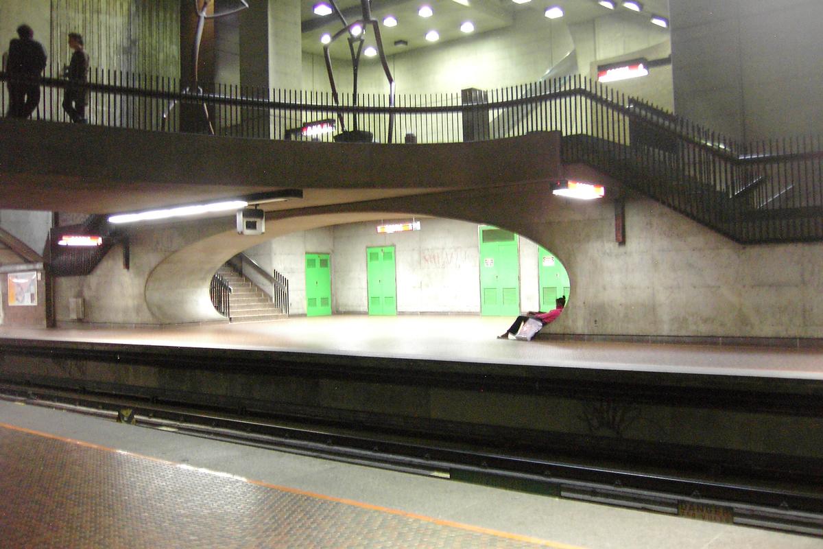 Métro von Montréal - Grüne Linie - Bahnhof Monk 