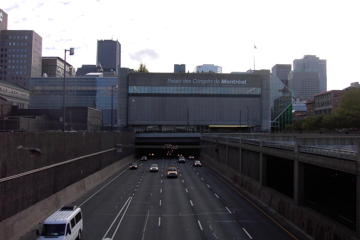 Ville-Marie Tunnel, Montreal, Quebec 