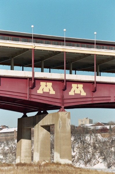 Media File No. 102816 View of the Washington Avenue Bridge. The «M» is for the University of Minnesota. The bridge also connects the campus which stradles both banks of the Mississippi River