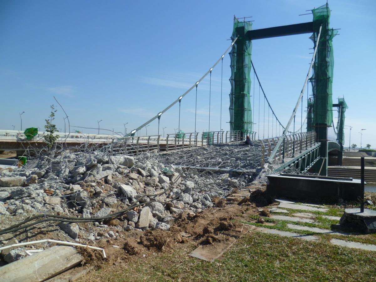 Bridge destroyed as a consequence of the disaster of nevember 2010 