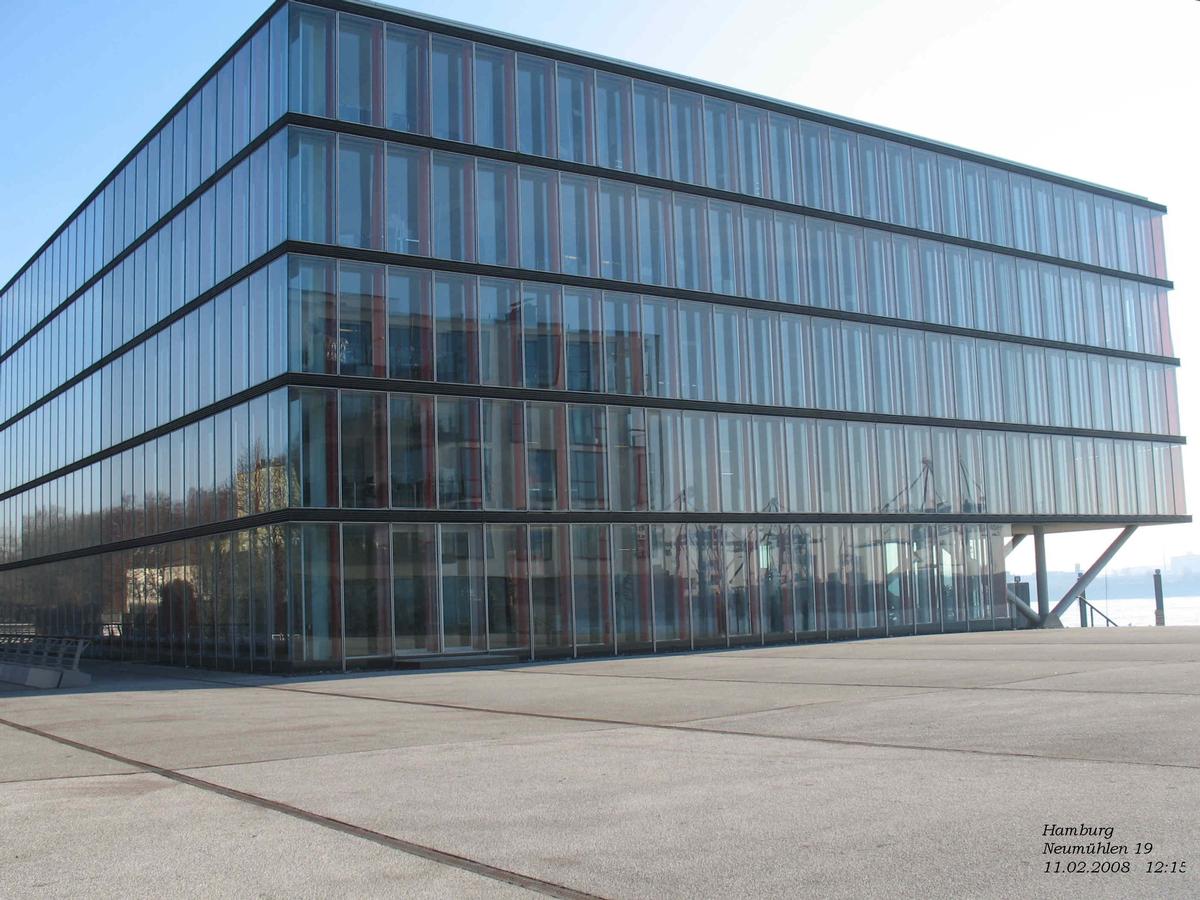 Hamburg: Bürohaus / Neumühlen 19 