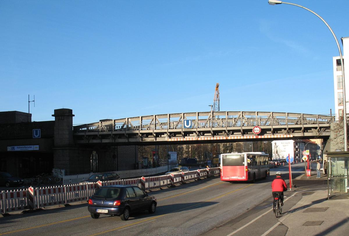 Hamburg: U-Bahnbrücke / Viadukt Hoheluft 