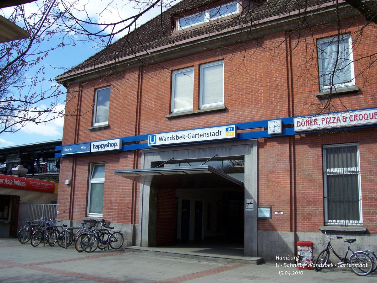 U 1 Subway Line (Hamburg) – U 3 Subway Line (Hamburg) – Wandsbek-Gartenstadt Metro Station 