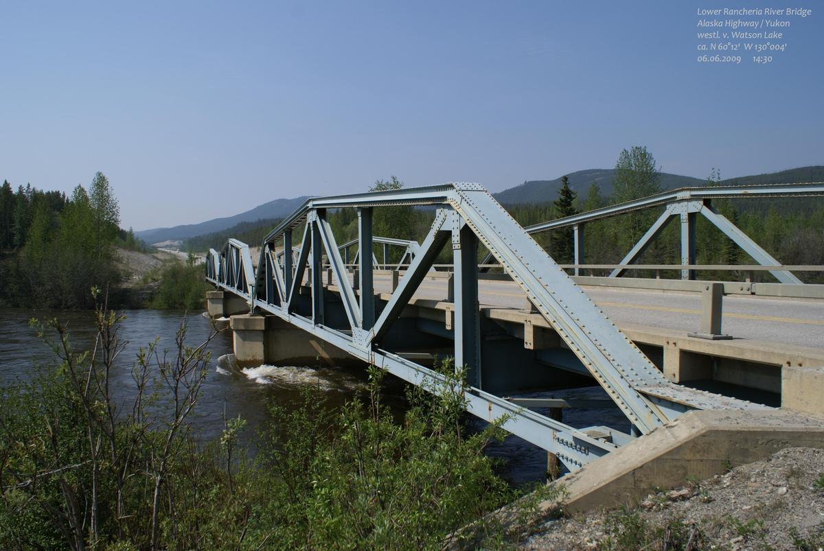 Lower Rancheria River Bridge, Alaska Highway / Yukon westlich von Watson Lake 