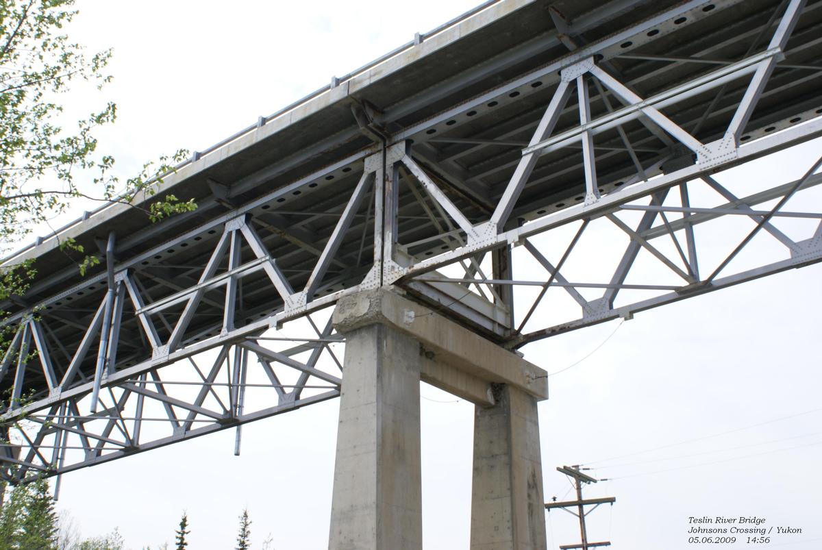 Teslin River Bridge, Alaska Highway, Johnsons Crossing / Yukon 