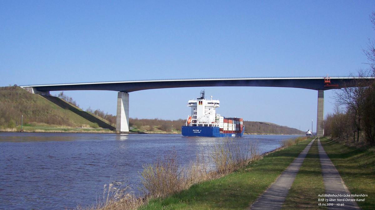 Canal de Kiel – Autoroute A 23 (Allemagne) – Autobahnhochbrücke Hohenhörn 